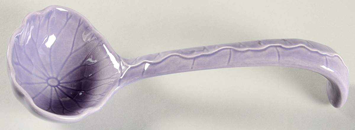 Lotus Lilac Tureen Ladle by Metlox - Poppytrail - Vernon-1