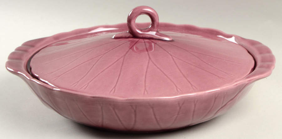 Lotus Plum 2 Qt Round Covered Casserole by Metlox - Poppytrail - Vernon-1
