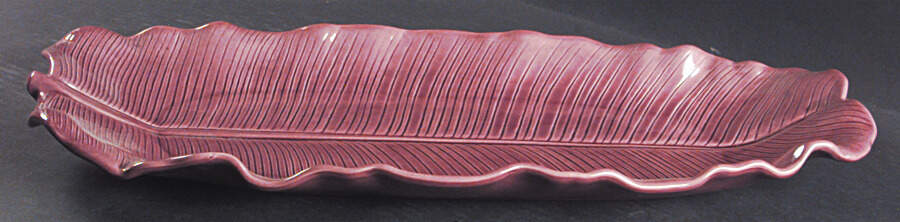 Lotus Plum 20" Oval Serving Platter by Metlox - Poppytrail - Vernon-1