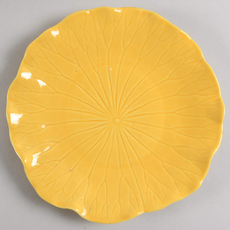 Lotus Light Pumpkin Dinner Plate by Metlox - Poppytrail - Vernon-1