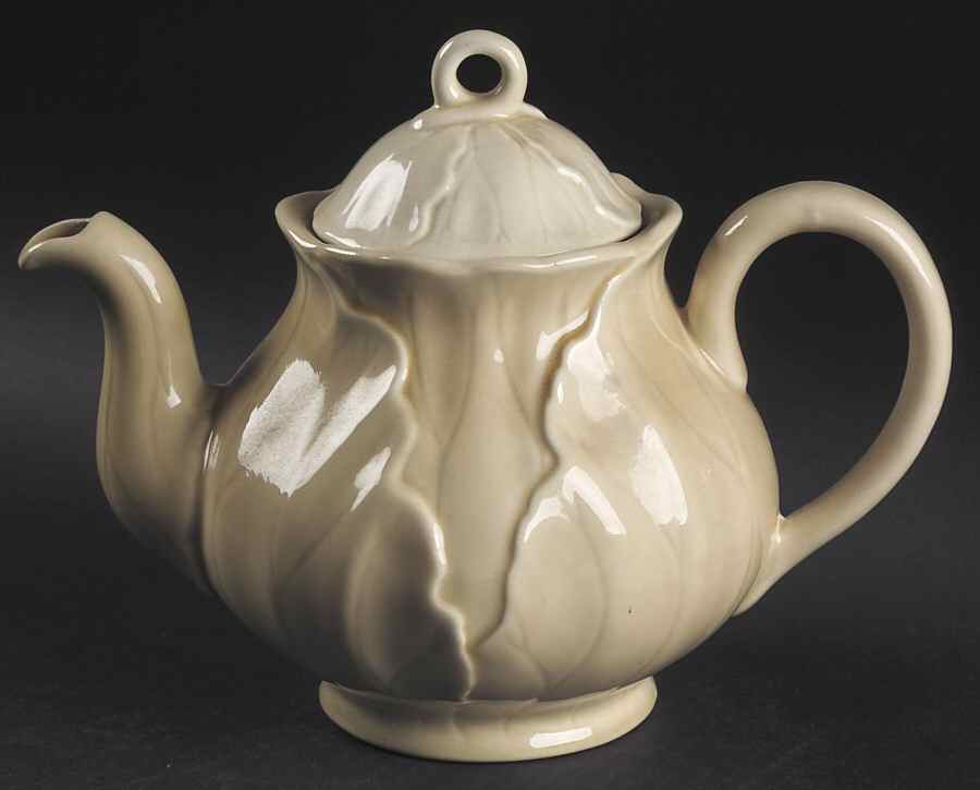 Lotus Sand Teapot & Lid by Metlox - Poppytrail - Vernon-1