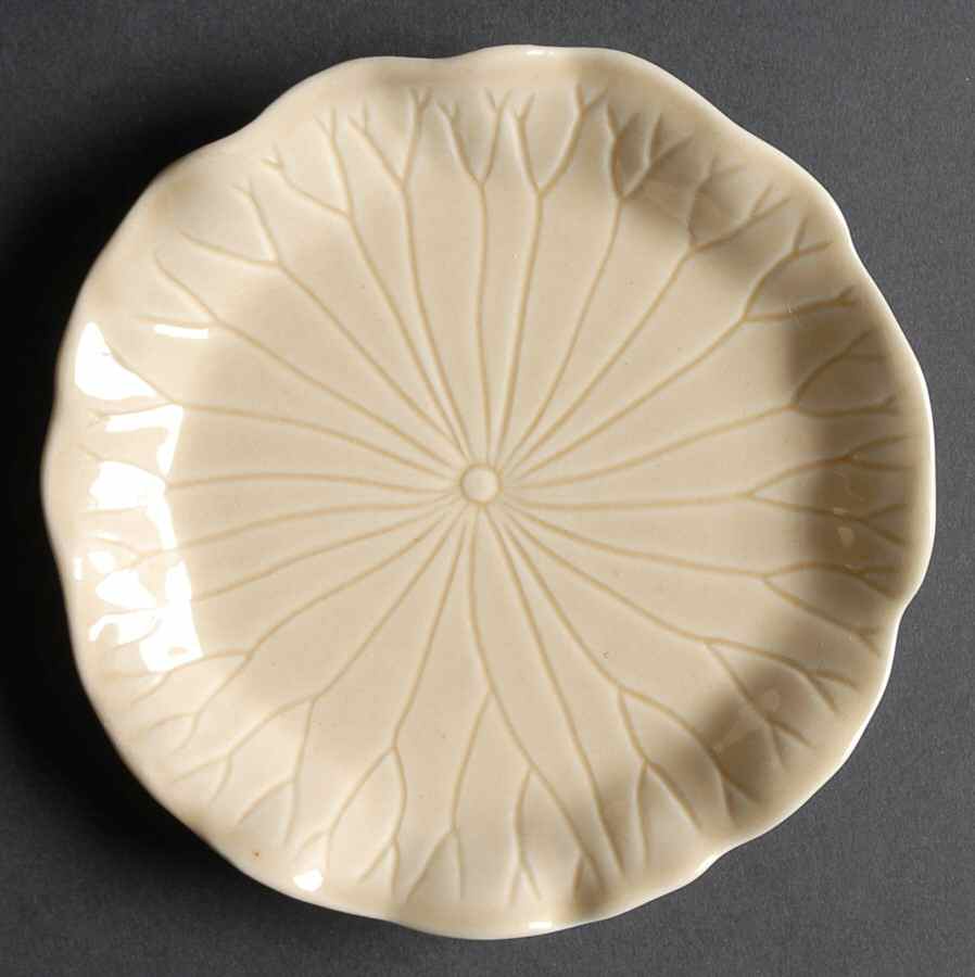 Lotus Sand Bread & Butter Plate by Metlox - Poppytrail - Vernon-1