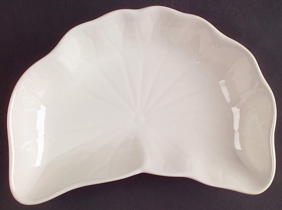 Lotus White Crescent Salad Plate by Metlox - Poppytrail - Vernon-1