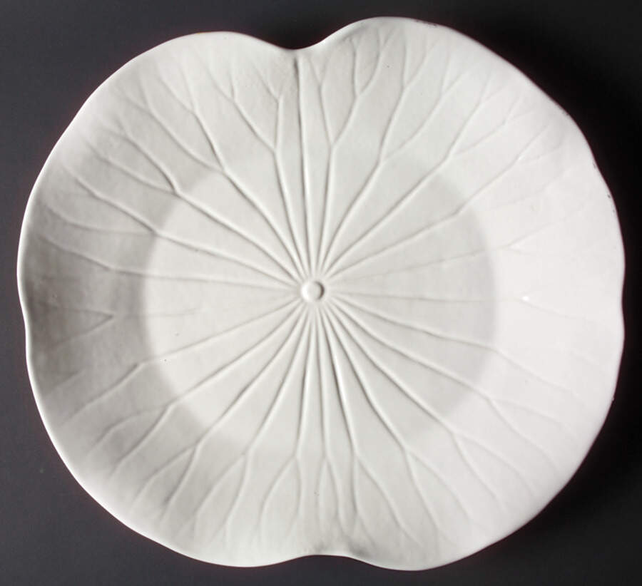 Lotus White 15" Oval Serving Platter by Metlox - Poppytrail - Vernon-1