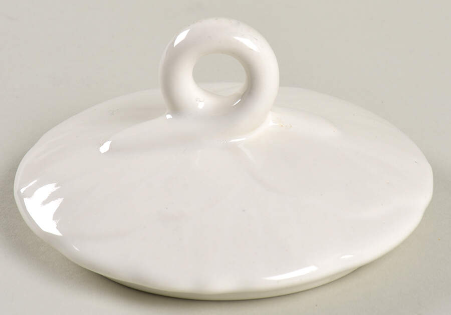 Lotus White Lid for Sugar Bowl by Metlox - Poppytrail - Vernon-1