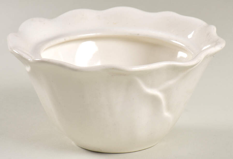 Lotus White Sugar Bowl No Lid by Metlox - Poppytrail - Vernon-1