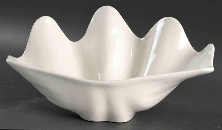 Lotus White Shell Shaped Dish by Metlox - Poppytrail - Vernon-1