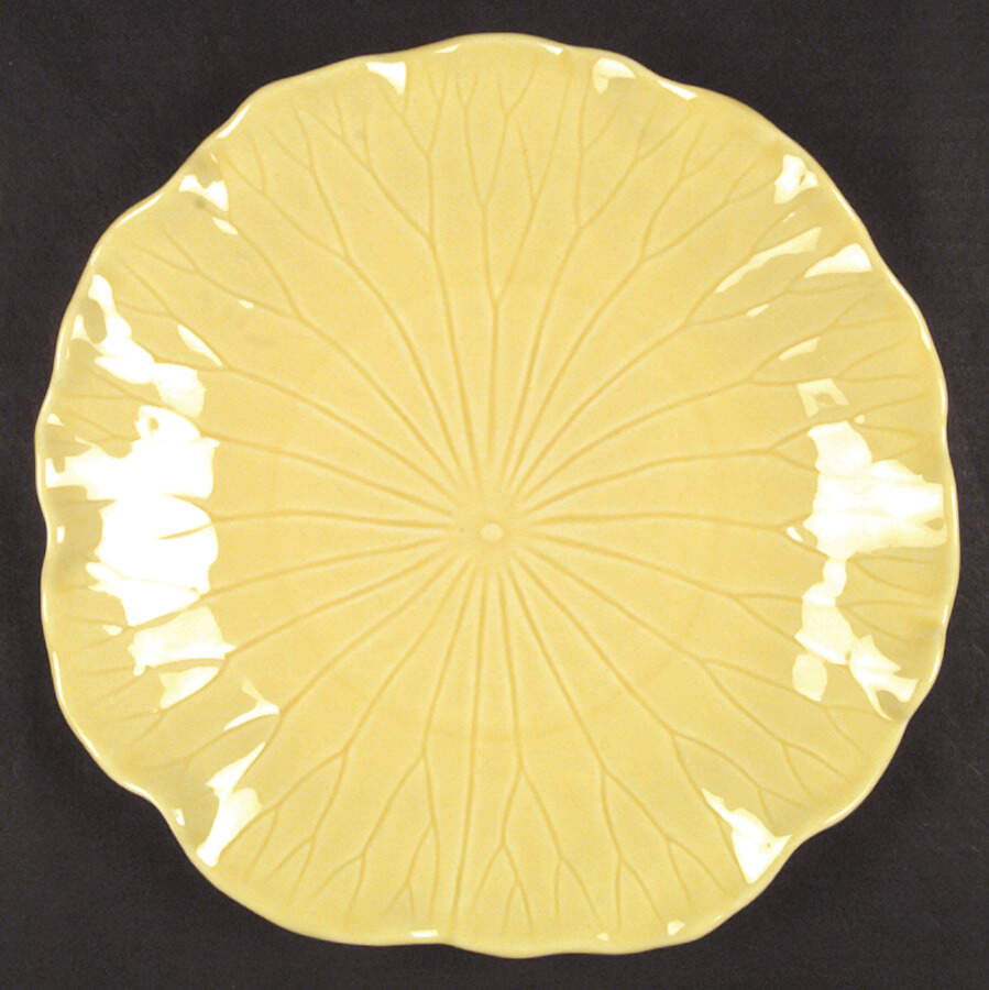 Lotus Bright Yellow Dinner Plate by Metlox - Poppytrail - Vernon-1