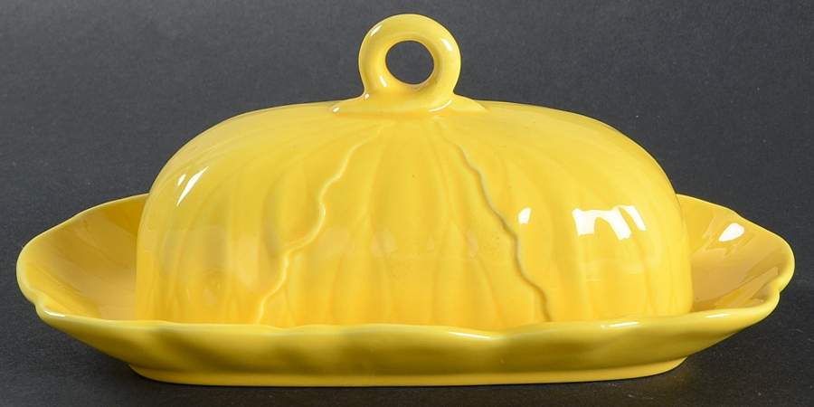 Lotus Bright Yellow 1/4 Lb Covered Butter by Metlox - Poppytrail - Vernon-1
