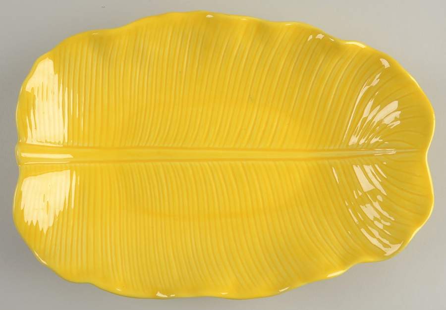Lotus Bright Yellow 10" Oval Serving Platter by Metlox - Poppytrail - Vernon-1