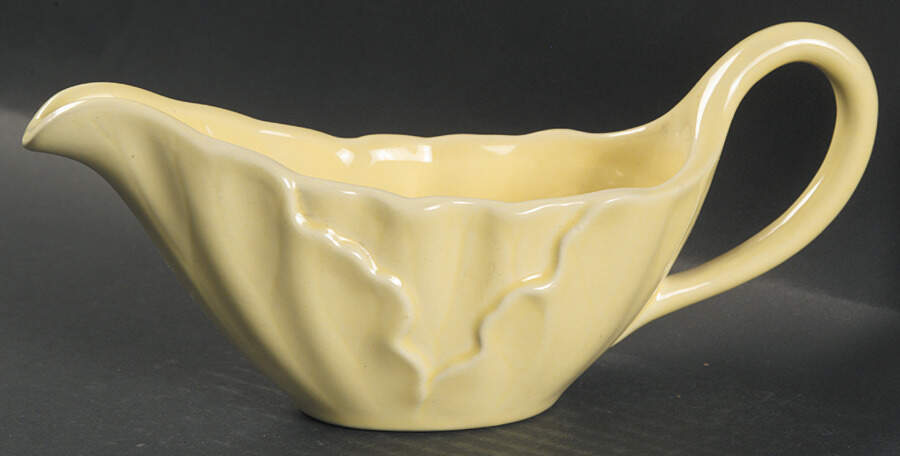 Lotus Canary Yellow (Light) Gravy Boat by Metlox - Poppytrail - Vernon-1