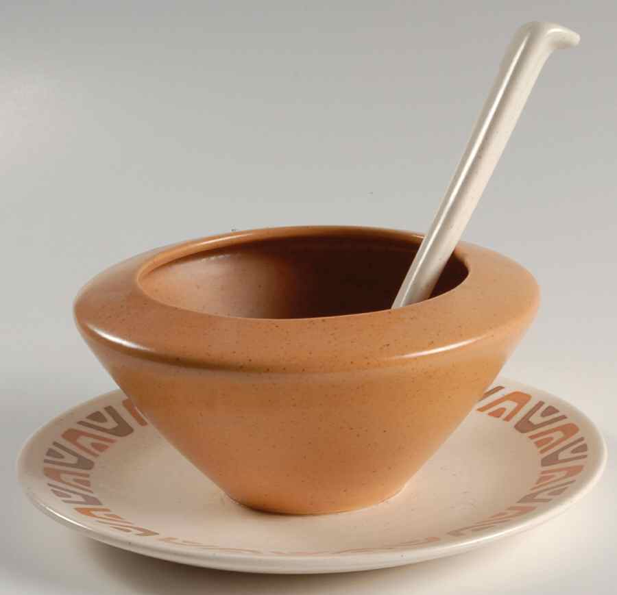 Luau Gravy Boat with Attached Underplate by Metlox - Poppytrail - Vernon-1