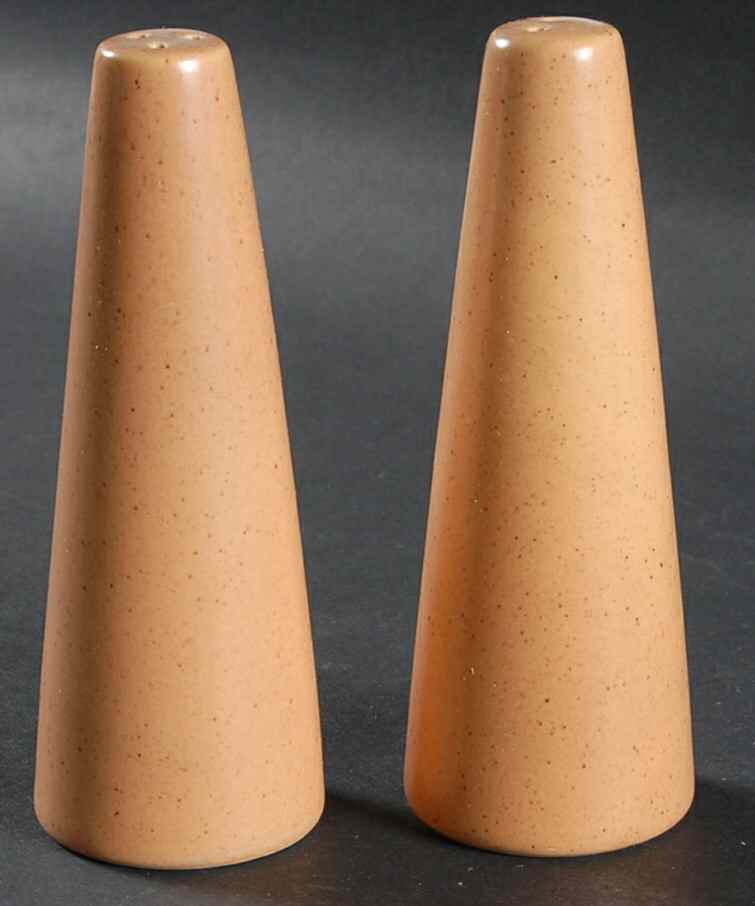 Luau Salt & Pepper Set by Metlox - Poppytrail - Vernon-1