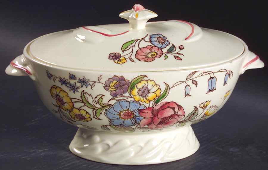 May Flower Oval Covered Vegetable by Metlox - Poppytrail - Vernon-1