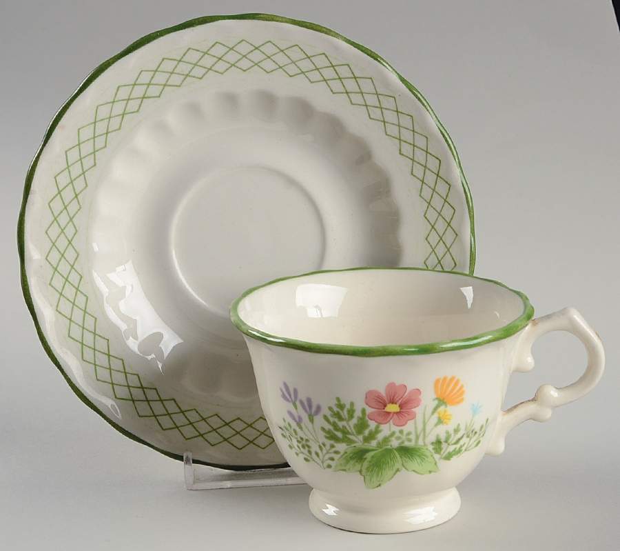 Meadow Footed Cup & Saucer Set by Metlox - Poppytrail - Vernon-1
