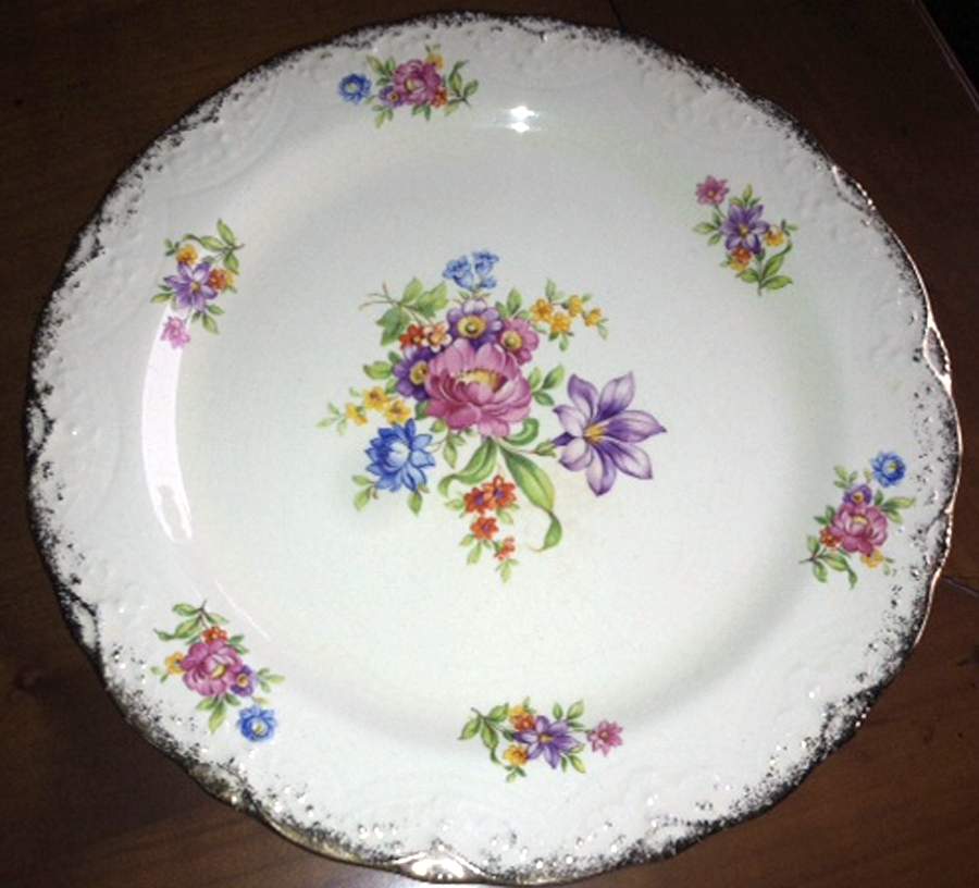MET4 Dinner Plate by Metlox - Poppytrail - Vernon-1