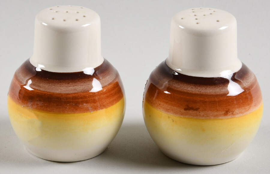 Mexicana Salt & Pepper Set by Metlox - Poppytrail - Vernon-1