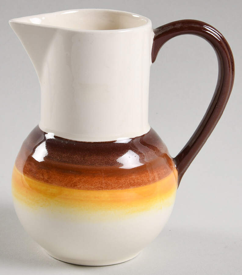Mexicana 1 Pint Jug by Metlox - Poppytrail - Vernon-1