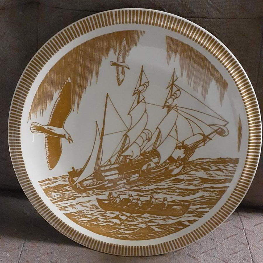 Moby Dick Orange Dinner Plate by Metlox - Poppytrail - Vernon-1