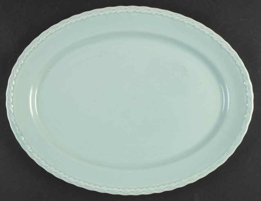 Native California Green 13" Oval Serving Platter by Metlox - Poppytrail - Vernon-1