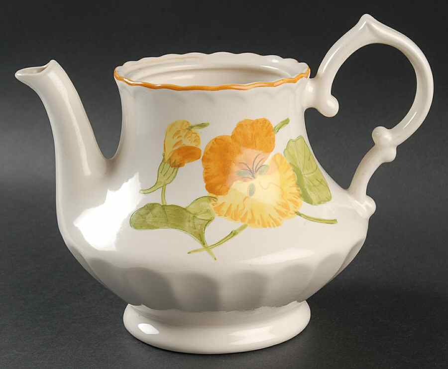 Nasturtium Teapot No Lid by Metlox - Poppytrail - Vernon-1