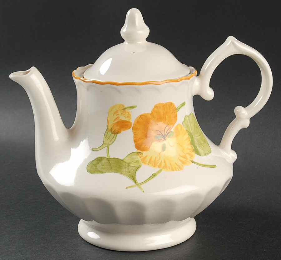 Nasturtium Teapot & Lid by Metlox - Poppytrail - Vernon-1