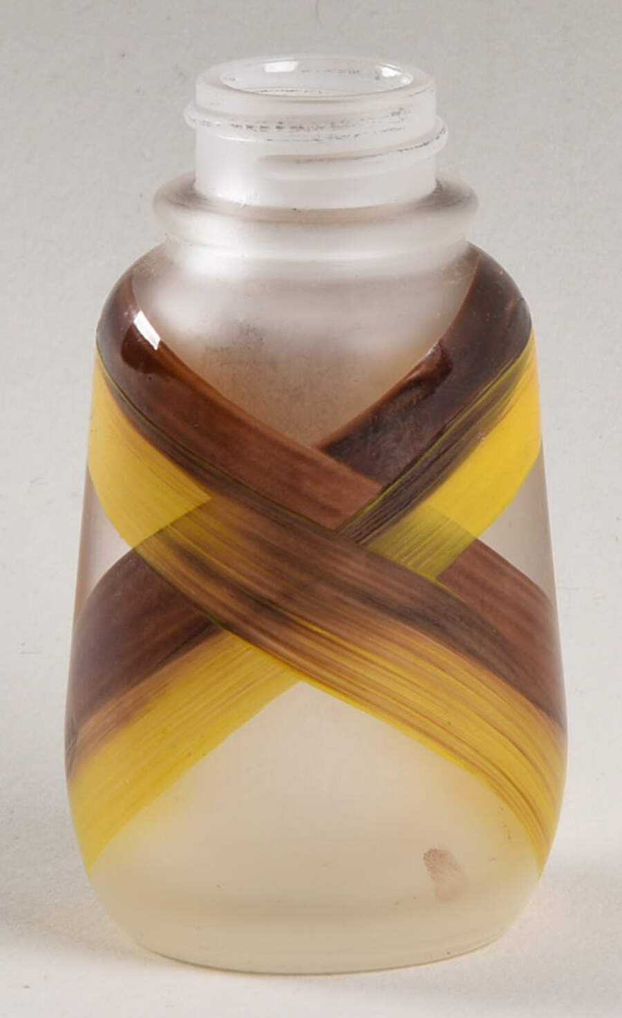 Organdie Glassware Pepper Shaker No Lid by Metlox - Poppytrail - Vernon-1