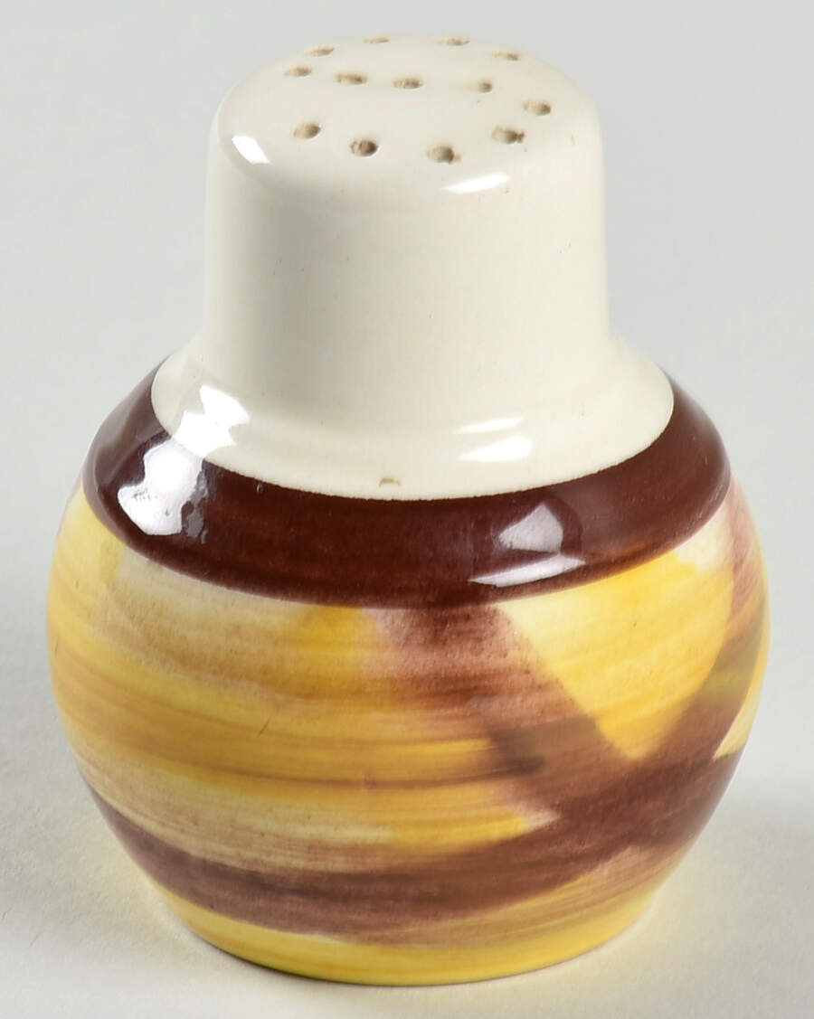 Organdie Salt Shaker by Metlox - Poppytrail - Vernon-1