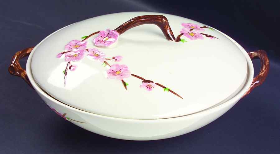 Peach Blossom Round Covered Vegetable by Metlox - Poppytrail - Vernon-1