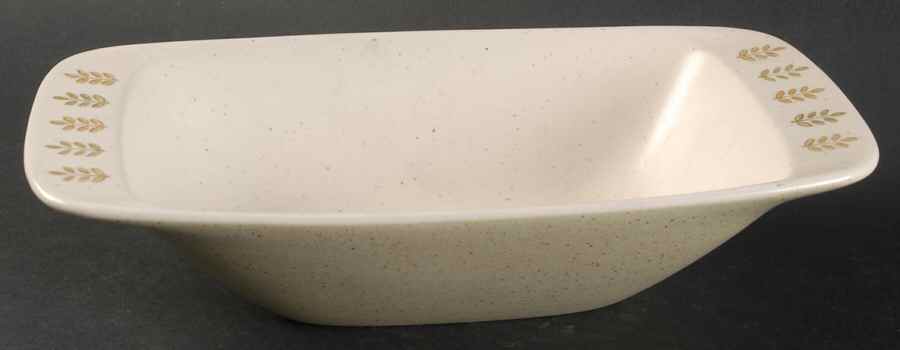 Pepper Tree 10" Oval Vegetable Bowl by Metlox - Poppytrail - Vernon-1