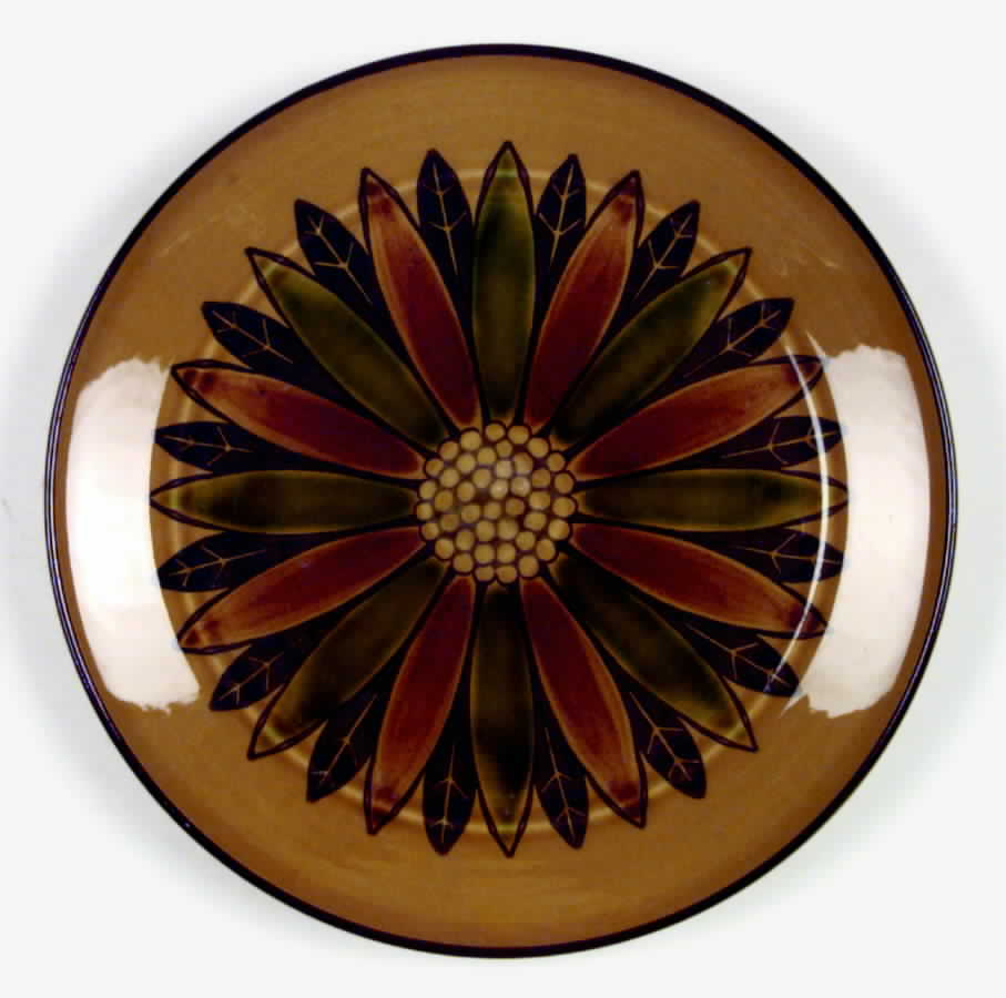 Petalburst Dinner Plate by Metlox - Poppytrail - Vernon-1