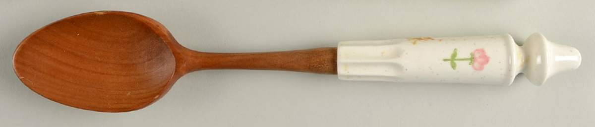 Pink Lady Salad Serving Spoon with Wood Bowl by Metlox - Poppytrail - Vernon-1