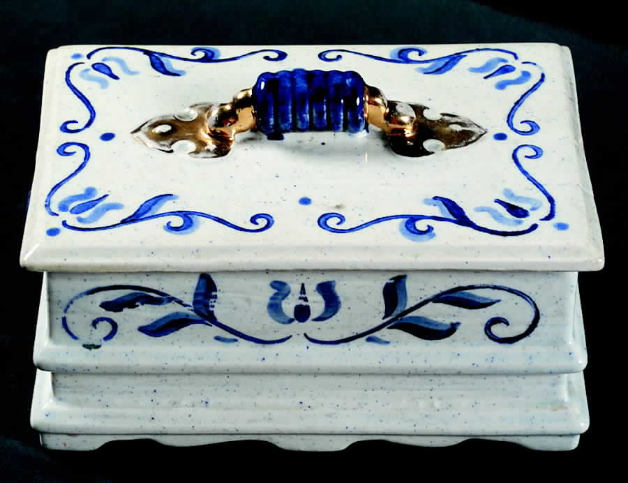 Provincial Blue Dower Chest & Lid by Metlox - Poppytrail - Vernon-1