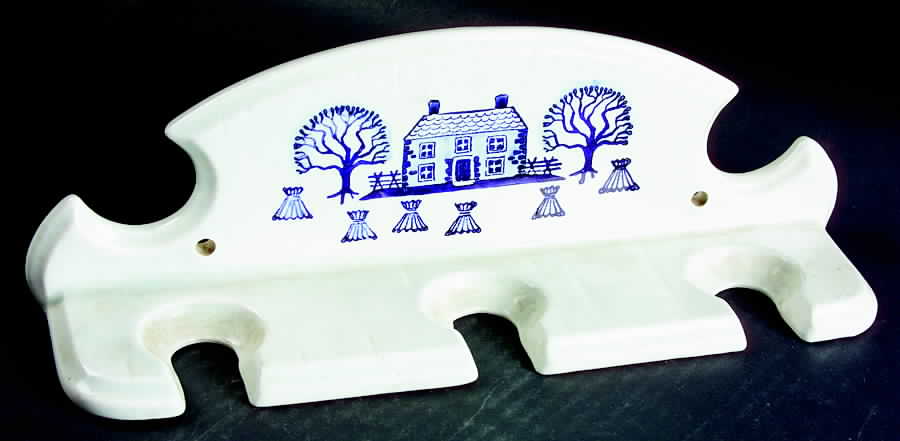 Provincial Blue Pipkin Set Hanging Rack Only by Metlox - Poppytrail - Vernon-1