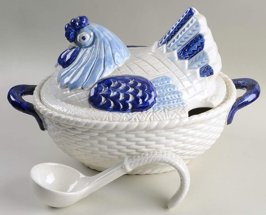 Provincial Blue Tureen & Lid w/Ladle by Metlox - Poppytrail - Vernon-1