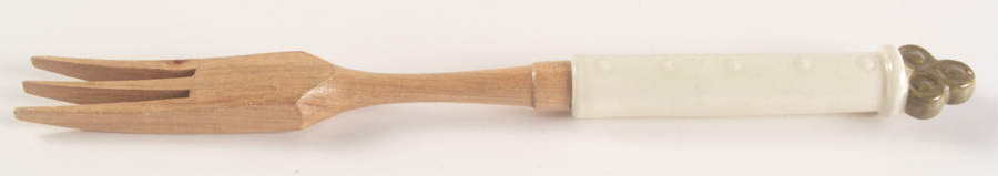 Provincial Fruit Green Salad Serving Fork with Wood Prongs by Metlox - Poppytrail - Vernon-1