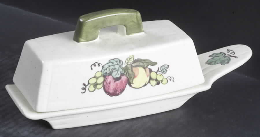 Provincial Fruit Green 1/4 Lb Covered Butter by Metlox - Poppytrail - Vernon-1