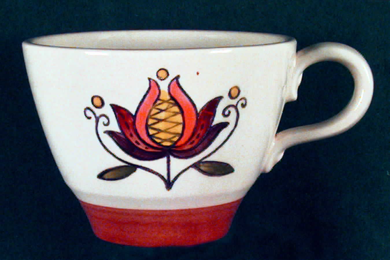Provincial Flower Flat Cup by Metlox - Poppytrail - Vernon-1