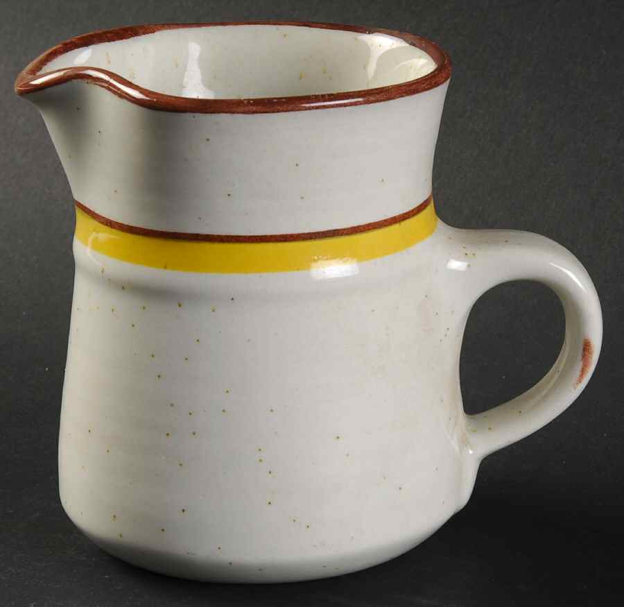 Primary Yellow Creamer by Metlox - Poppytrail - Vernon-1
