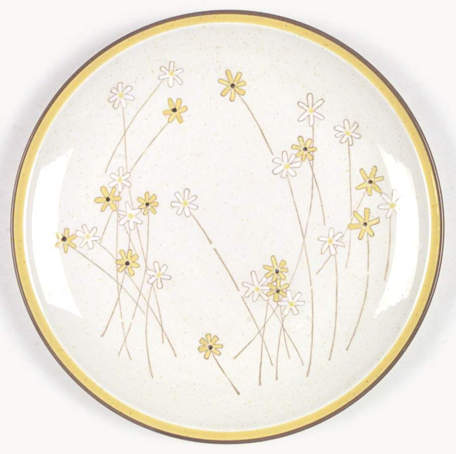 Primary Yellow Daisies Dinner Plate by Metlox - Poppytrail - Vernon-1