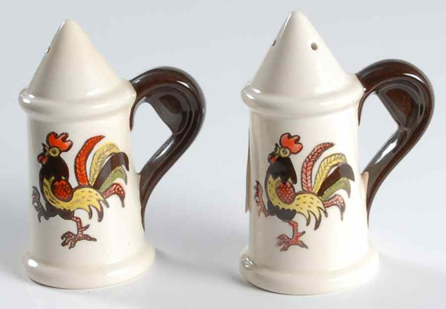 Red Rooster Salt & Pepper Set by Metlox - Poppytrail - Vernon-1