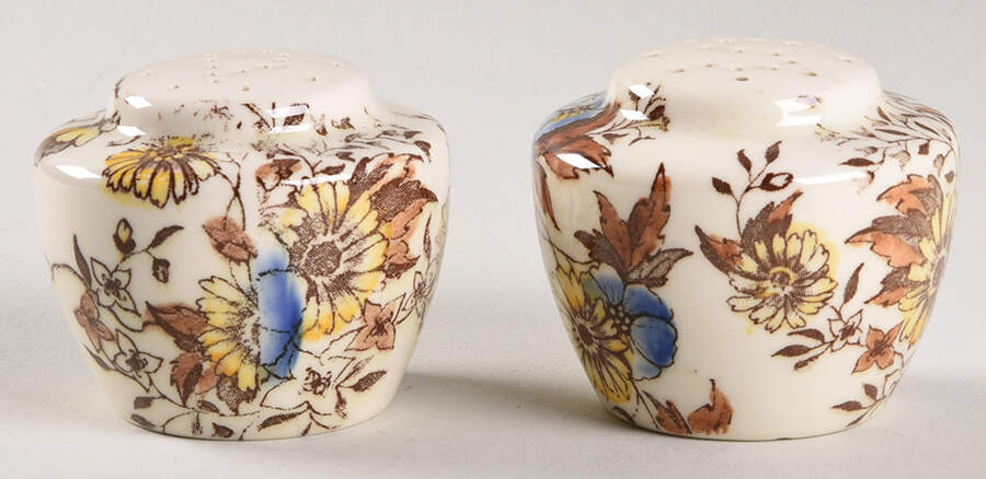 Santa Barbara Salt & Pepper Set by Metlox - Poppytrail - Vernon-1