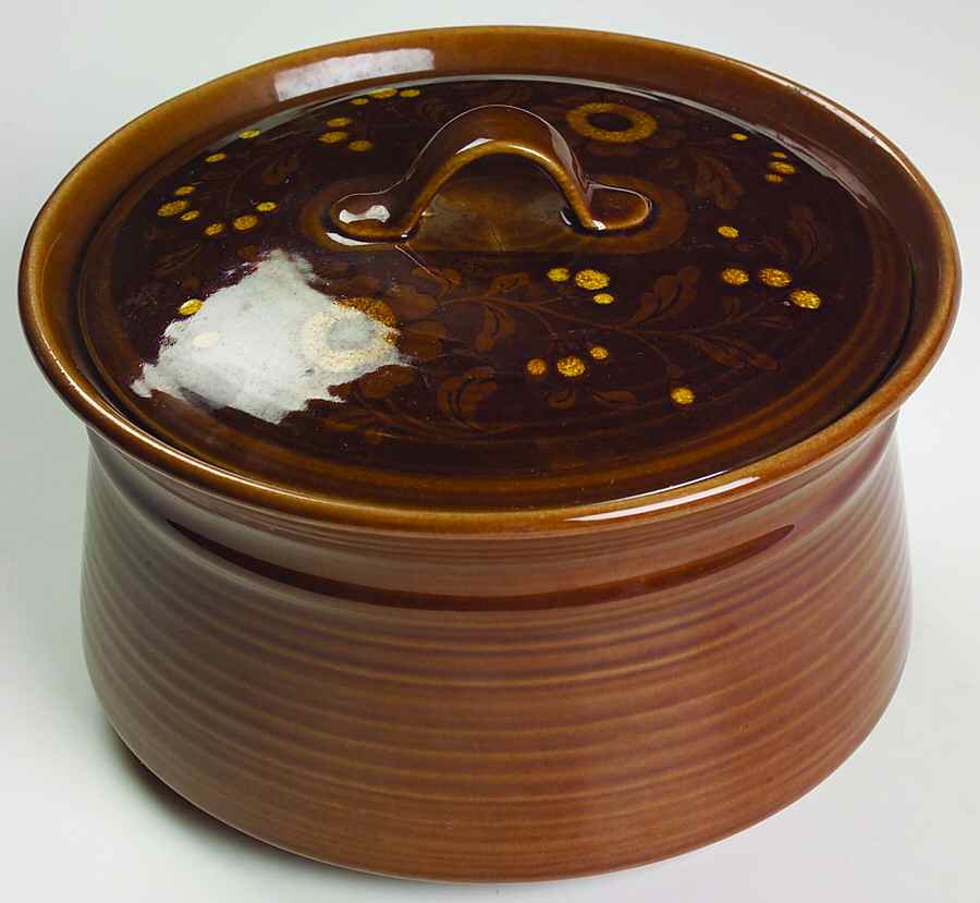 San Clemente Hacienda La Casa Brown 2 Qt Round Covered Casserole by Metlox - Poppytrail - Vernon-1