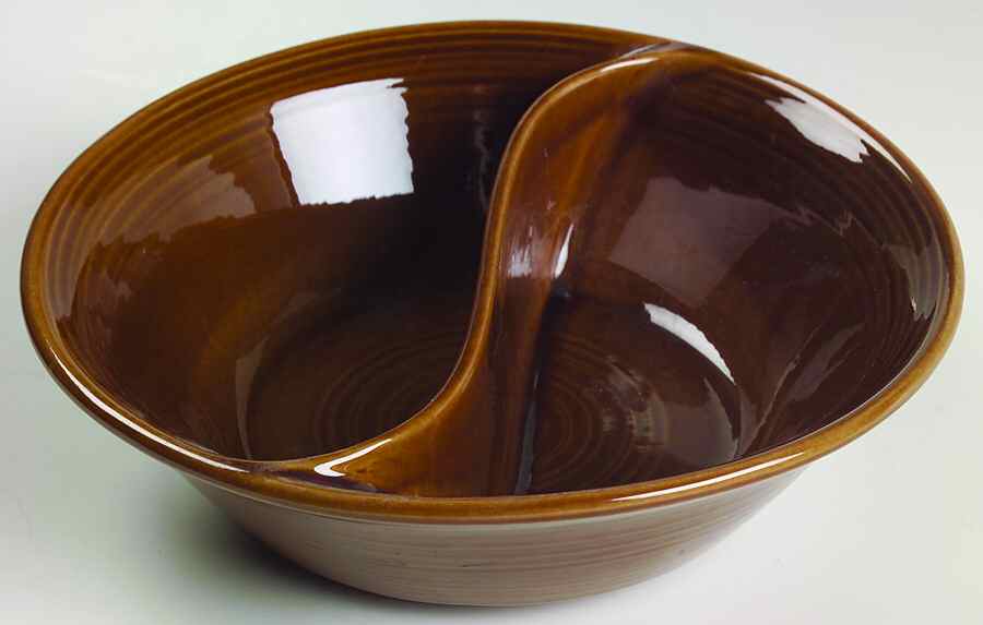 San Clemente Hacienda La Casa Brown Round Divided Vegetable Bowl by Metlox - Poppytrail - Vernon-1