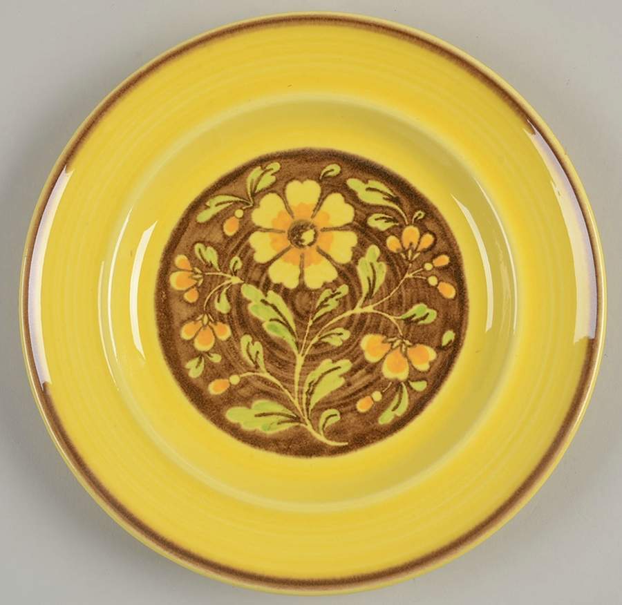 San Clemente Spanish Yellow Salad Plate by Metlox - Poppytrail - Vernon-1