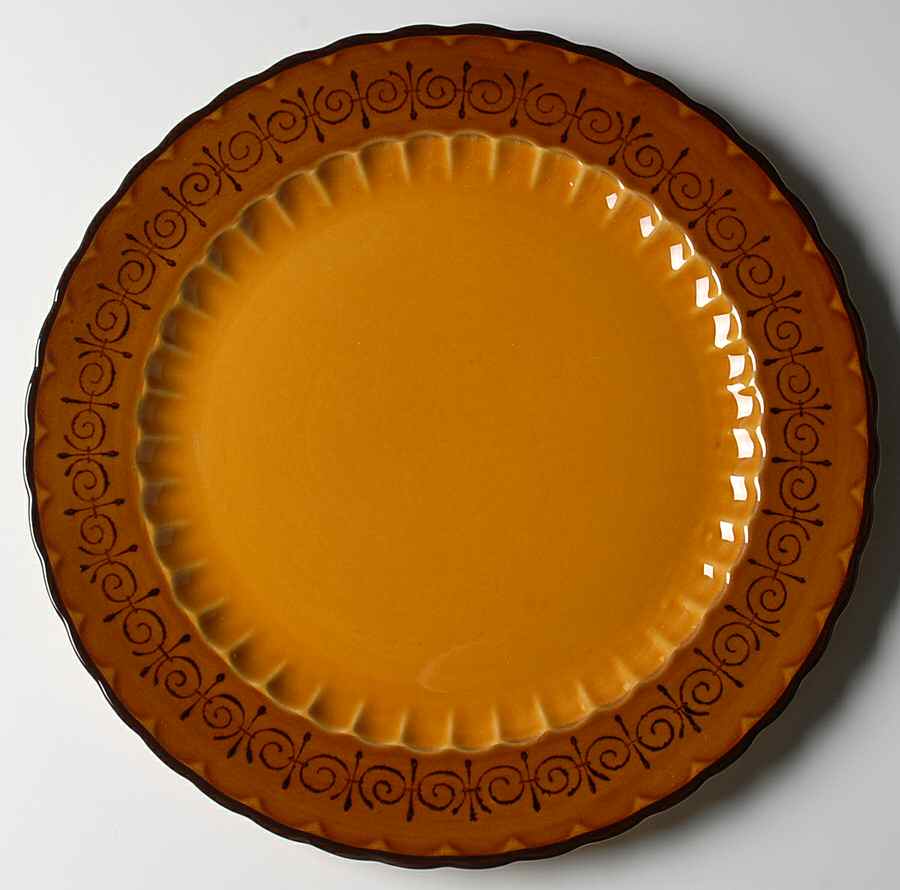 San Fernando Gold 14" Chop Plate (Round Platter) by Metlox - Poppytrail - Vernon-1
