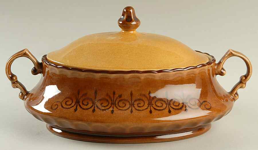 San Fernando Gold Oval Covered Vegetable by Metlox - Poppytrail - Vernon-1