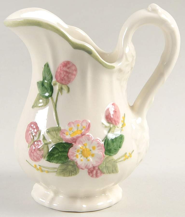 Sculptured Berry Creamer by Metlox - Poppytrail - Vernon-1