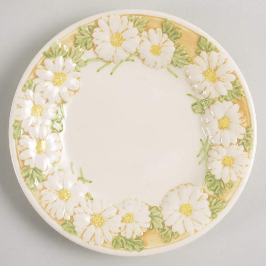 Sculptured Daisy Bread & Butter Plate by Metlox - Poppytrail - Vernon-1