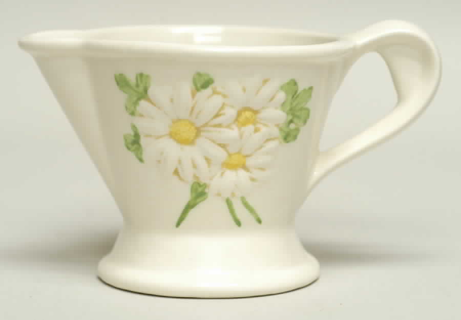 Sculptured Daisy Creamer by Metlox - Poppytrail - Vernon-1